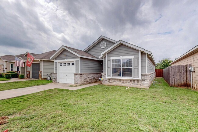 Building Photo - Adorable 3 bedroom 2 bath in Burleson Texas!