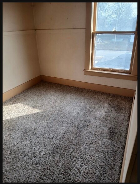 Room - 304 N 22nd St