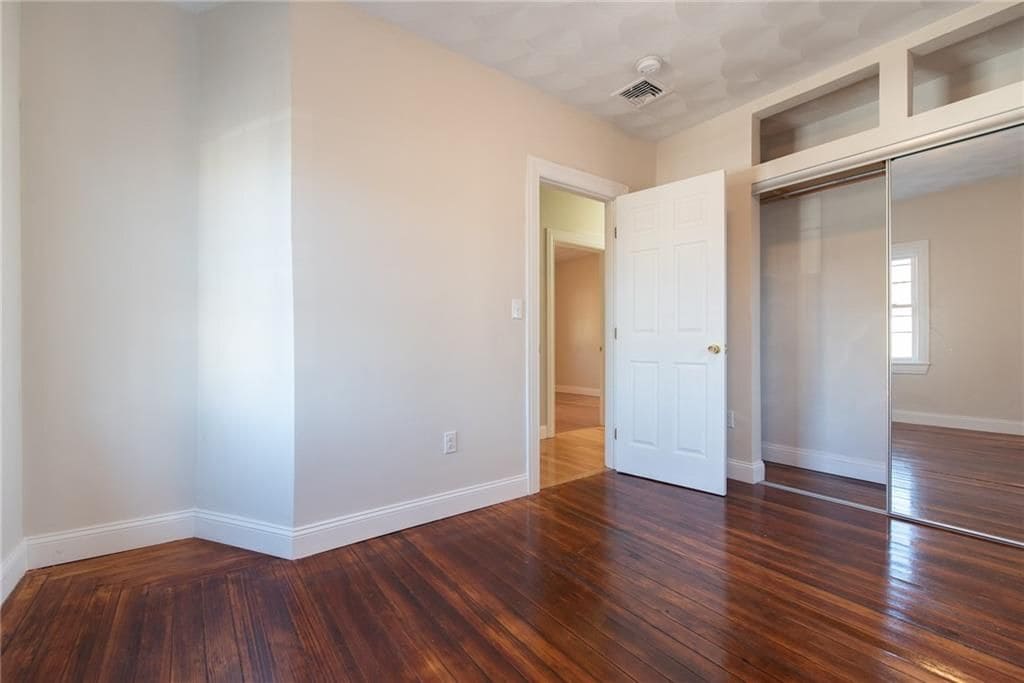 Building Photo - 29 Marlborough Ave