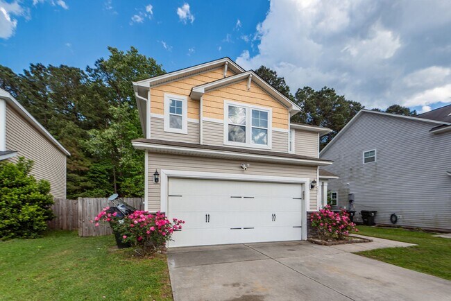 Building Photo - 3 Bedroom 2.5 Bath Single Family Home in S...