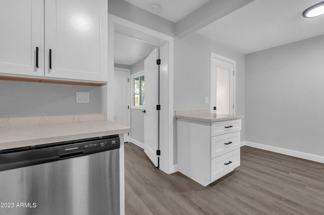 Building Photo - 3110 N 39th St