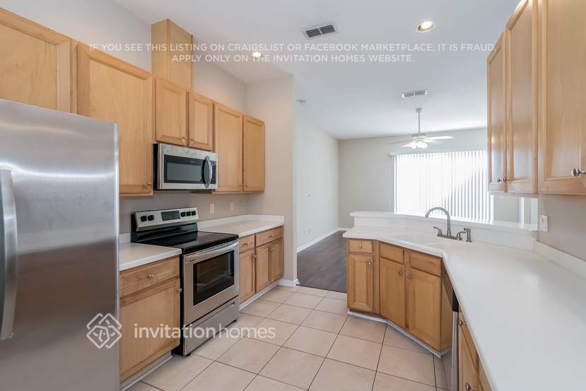 Building Photo - 1565 W Windy Willow Dr