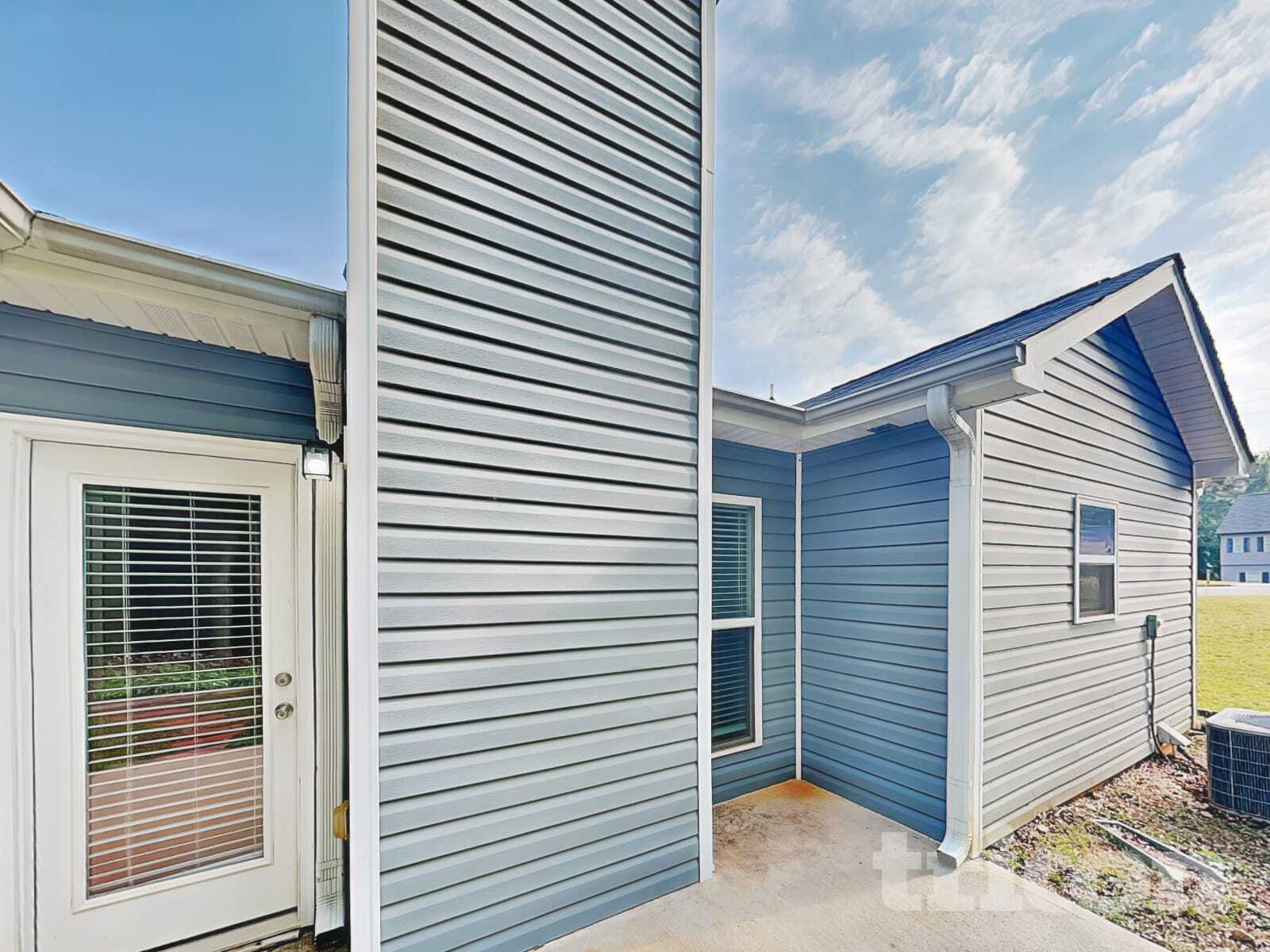 Building Photo - 94 Jackson Farms Dr