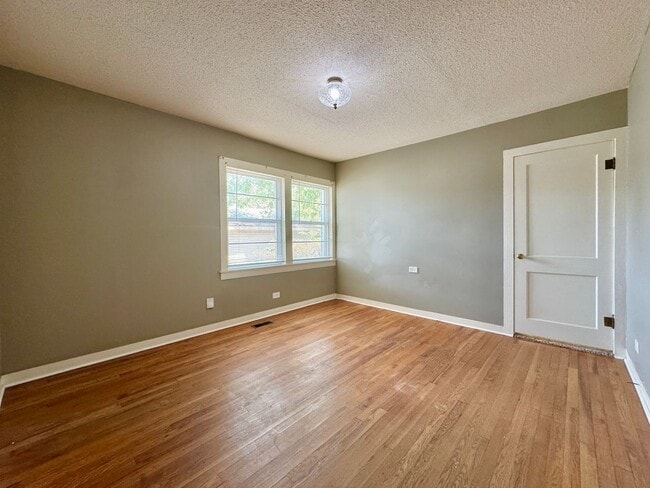 Building Photo - 3 Bedroom/2 Bath House in Batesville