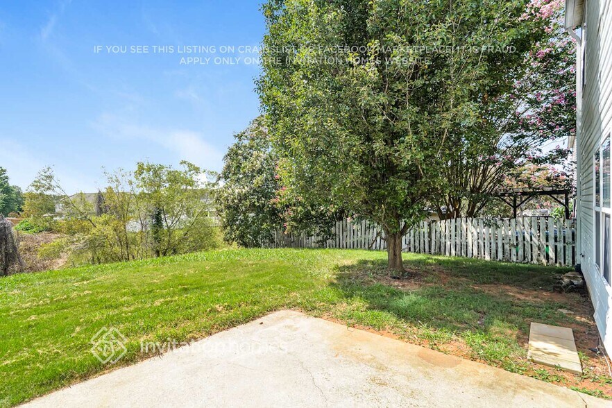 Building Photo - 9427 Bayview Pkwy