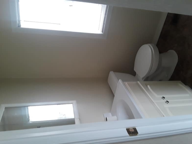 Building Photo - 503 Uhland Rd