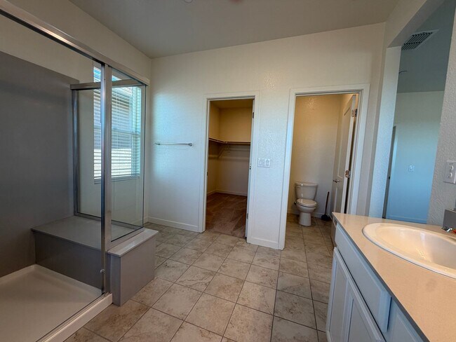 Building Photo - Beautiful 3-Bedroom Home in Anatolia