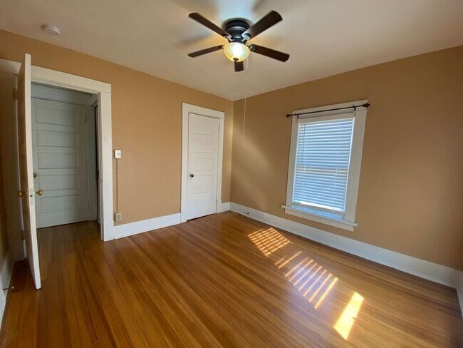 Building Photo - $2,200 | 3 Bedroom, 2.5 Bathroom House | No Pets | Available for a January 7th, 2026 Move In!