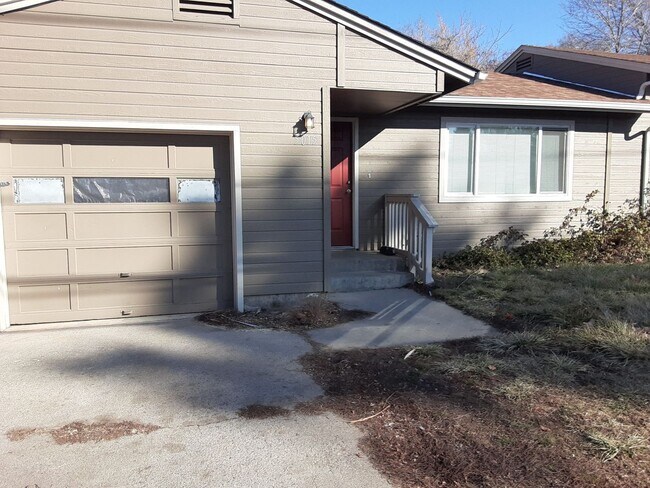 Primary Photo - Triple J Properties-PM#025-0249-5015