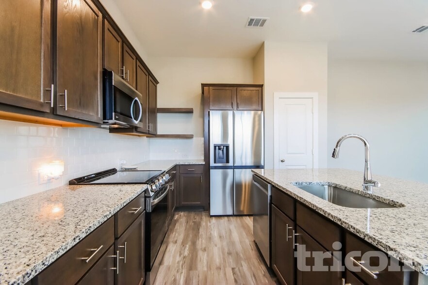 Building Photo - 22738 Terrazzo Dr