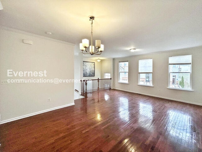 Building Photo - 43 Shepherds Hook Way