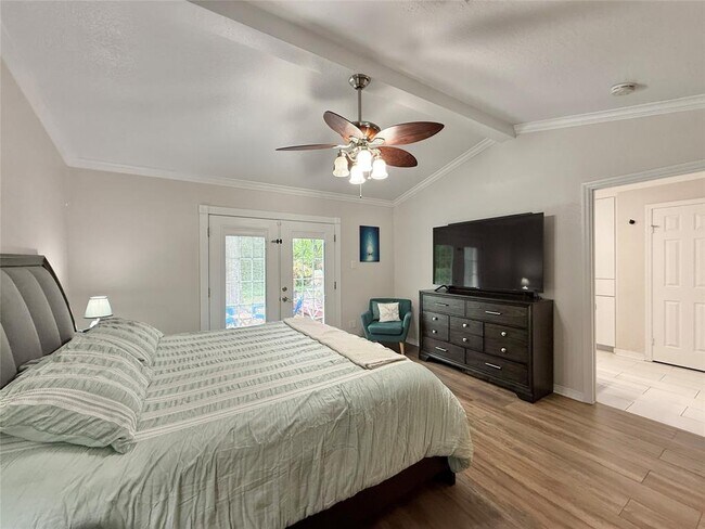 Building Photo - 42 Village Knoll Pl