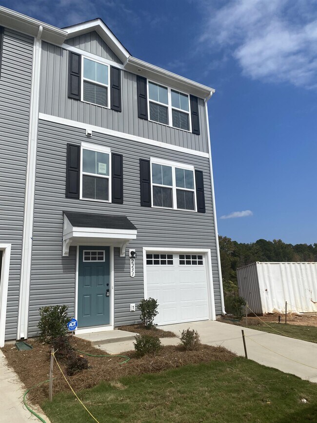 Building Photo - 2231 Fathom Wy