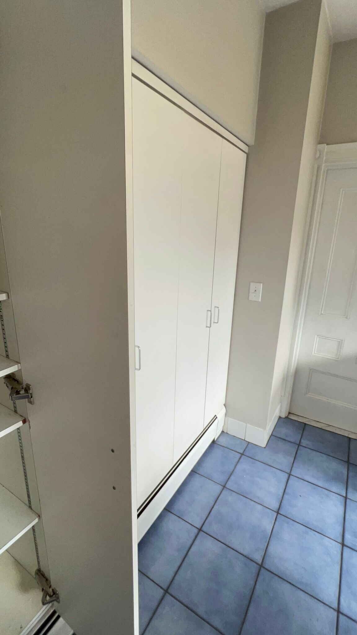 Building Photo - 1000 Memorial Dr