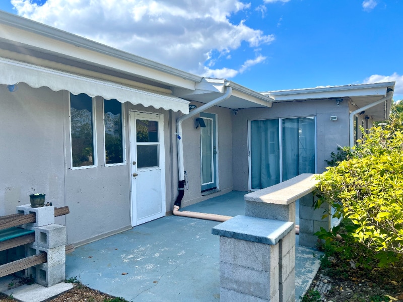 Building Photo - 2540 Sistina St