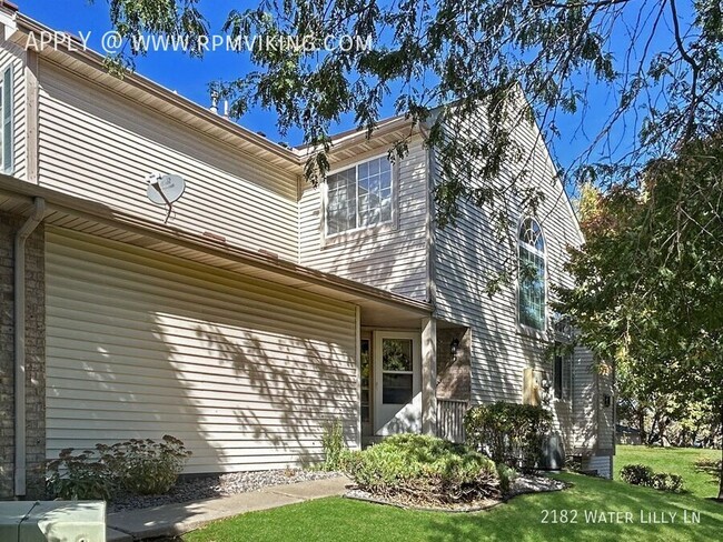 Building Photo - 3br 2.5ba 2cg ~ Security Deposit Free Alte...