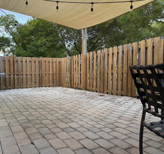 Building Photo - 8675 NW 109th Ct