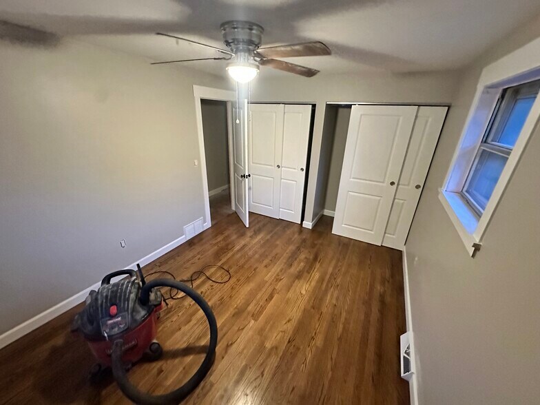 Building Photo - 9149 Wintergreen Dr