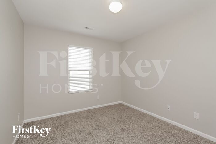 Building Photo - 500 Ellingsworth Ln