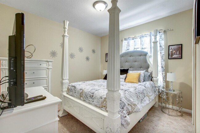 Building Photo - 16508 Pallazo Dr