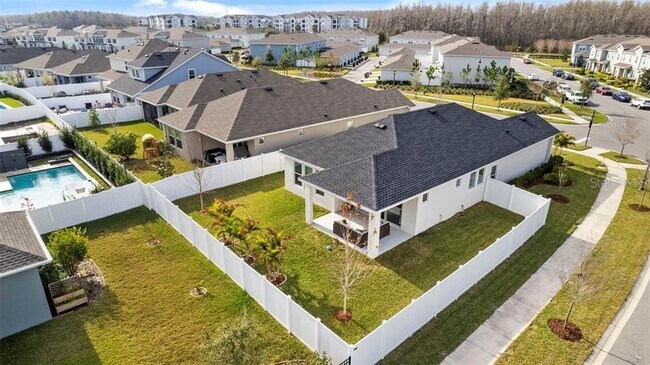 Building Photo - 15207 Caravan Ave