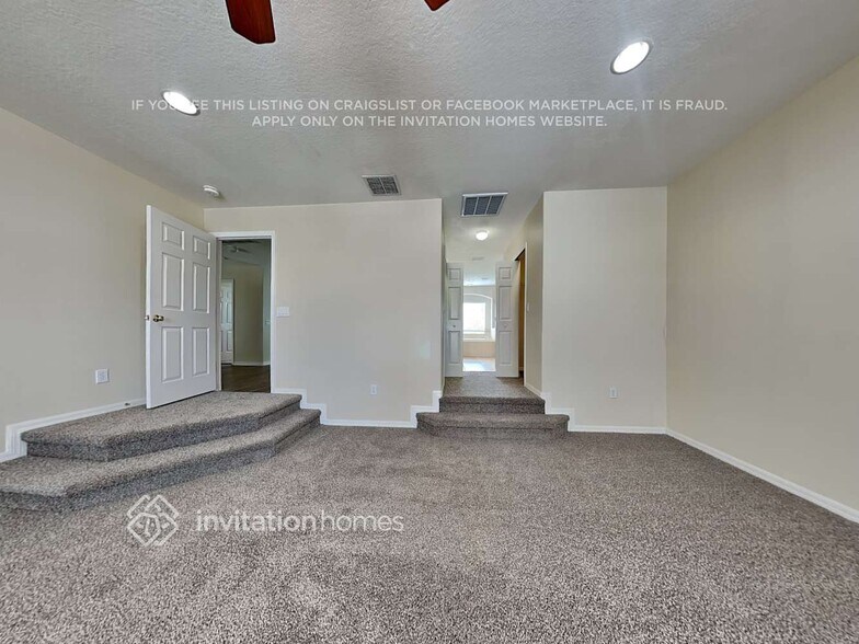 Building Photo - 9447 Wellstone Dr