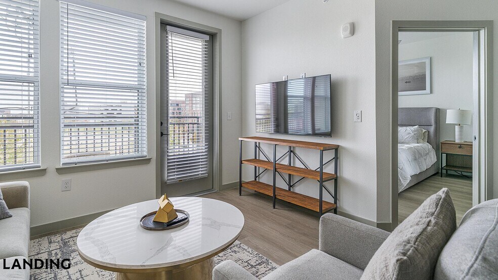 Building Photo - 91 Jensen Dr