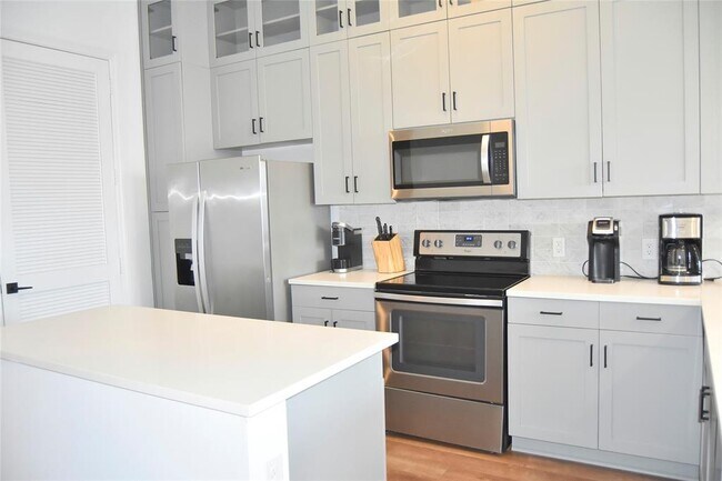 Building Photo - 1508 Blodgett St