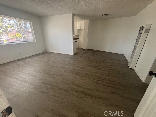 Building Photo - 144 W Hillsdale St