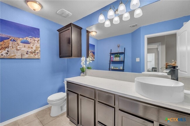 Building Photo - 5577 Perdita Dr