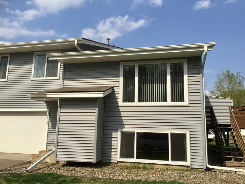Building Photo - 16199 Flagstaff Ct S