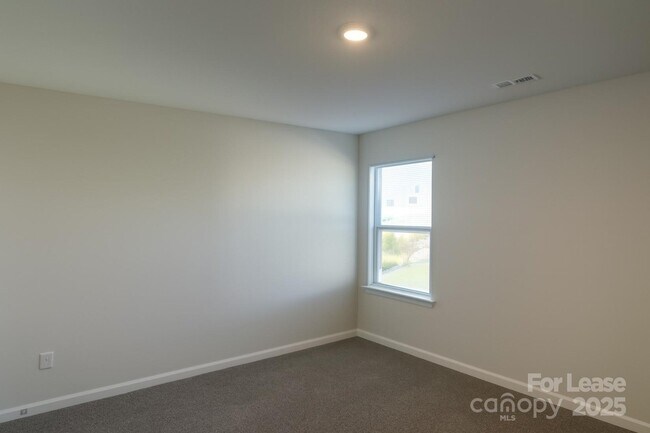 Building Photo - 6017 Northway Frst Dr