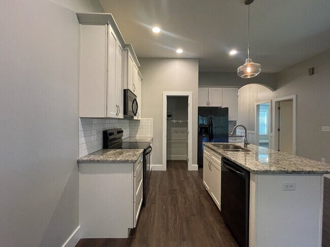 Building Photo - "Charming 4-Bedroom Retreat in Anderson with Spacious 1760 Sq Ft Layout - Your Perfect Home Awaits!"