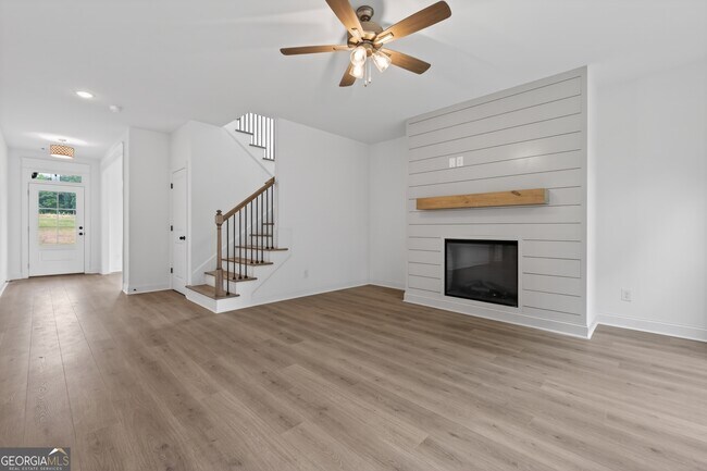 Building Photo - 12 Coretta Ct
