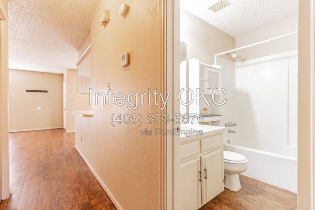 Building Photo - 618 Welston Cir