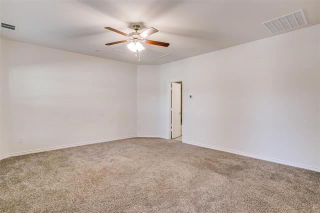 Building Photo - 2435 Klamath Dr