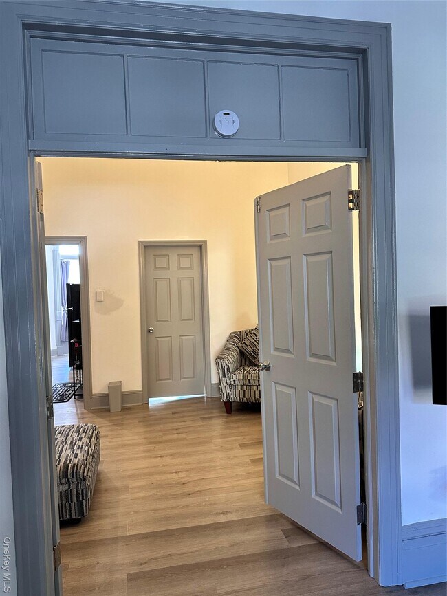 Building Photo - 768 Greene Ave