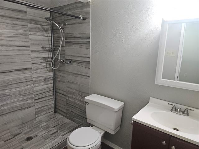 Building Photo - 6809 Glenhurst Dr