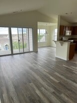 Building Photo - 4803I Summer Brook Way