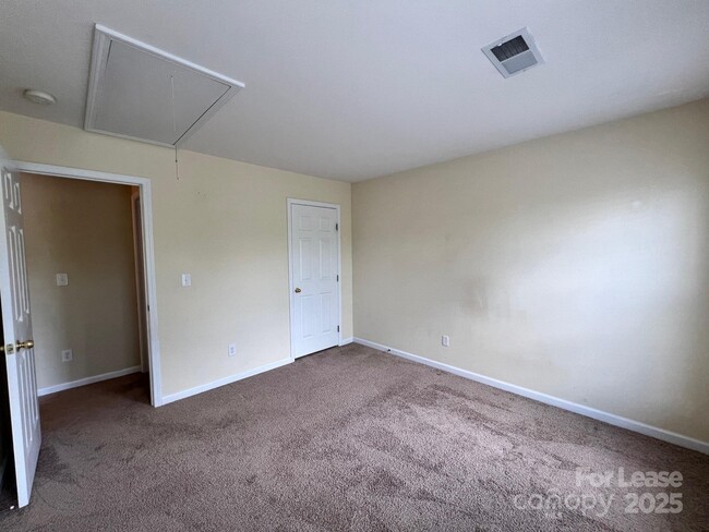 Building Photo - 7158 April Mist Trail