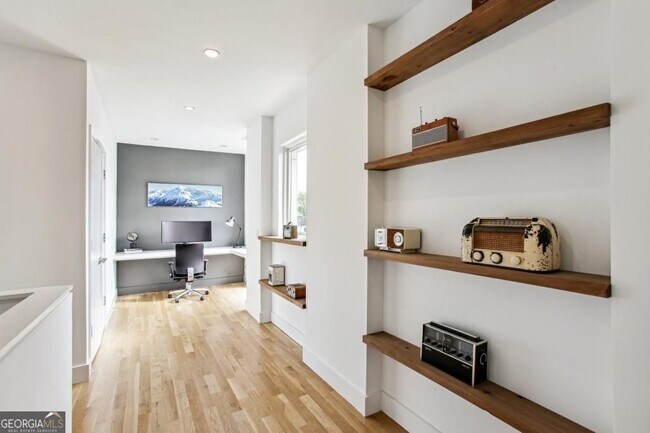 Building Photo - 608 McGruder St NE