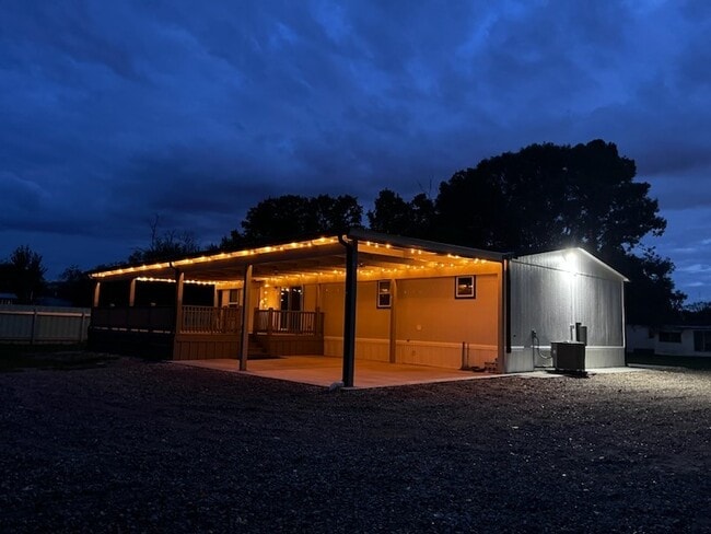 Building Photo - 1115 1 Oak Chase Rd