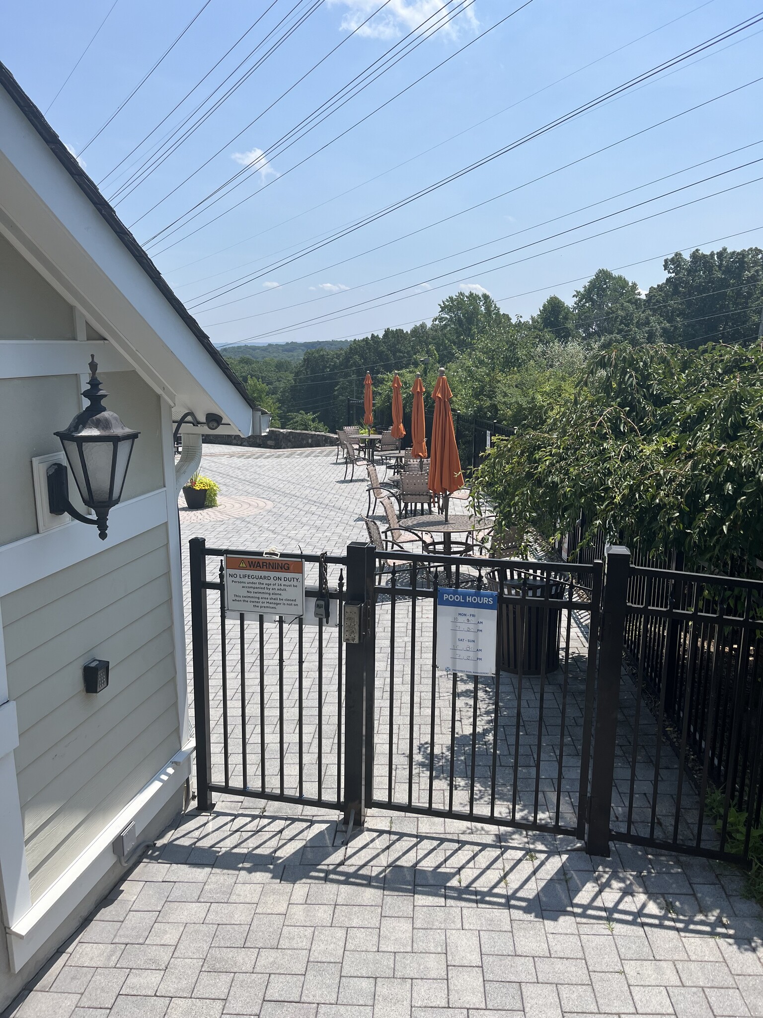 Building Photo - 19 Foxwood Dr