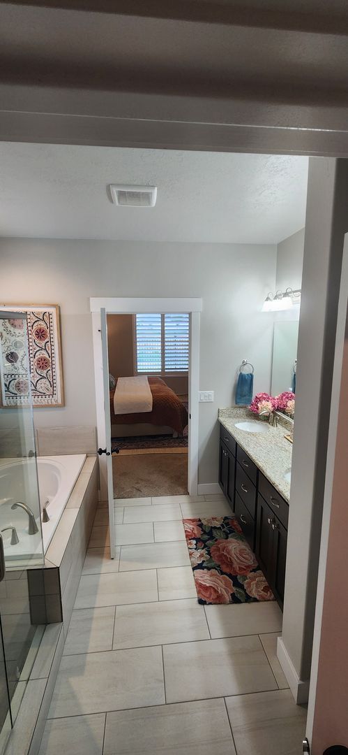 Building Photo - Move-In Ready 3BR/2BA West Haven Home