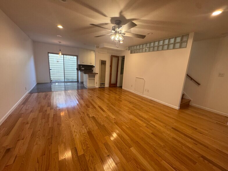 Building Photo - 2912 11th St