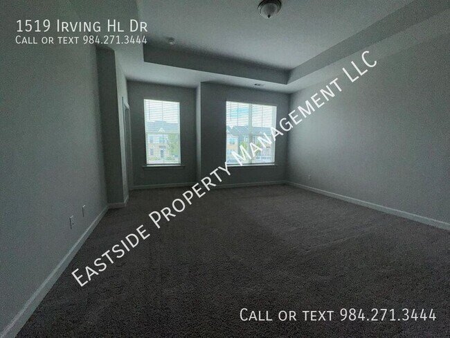Building Photo - 1519 Irving Hl Dr