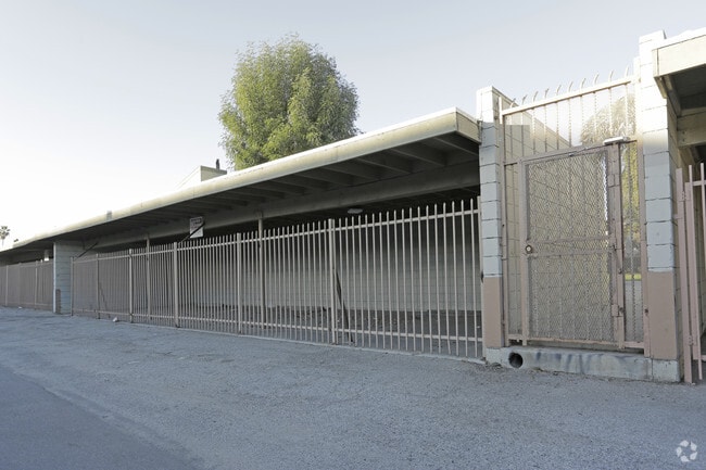 Building Photo - Turner Towner