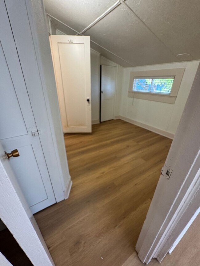 Building Photo - 316 Cliff St