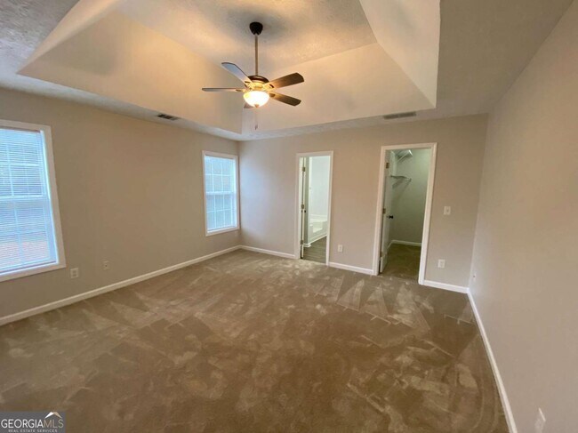 Building Photo - 4343 Grey Park Dr NE