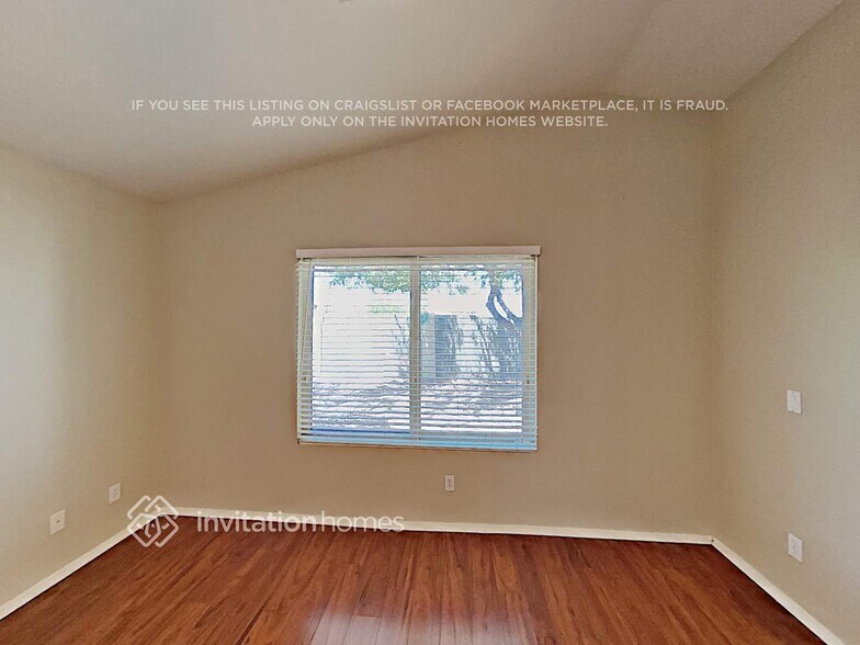 Building Photo - 1896 S Pinto Dr